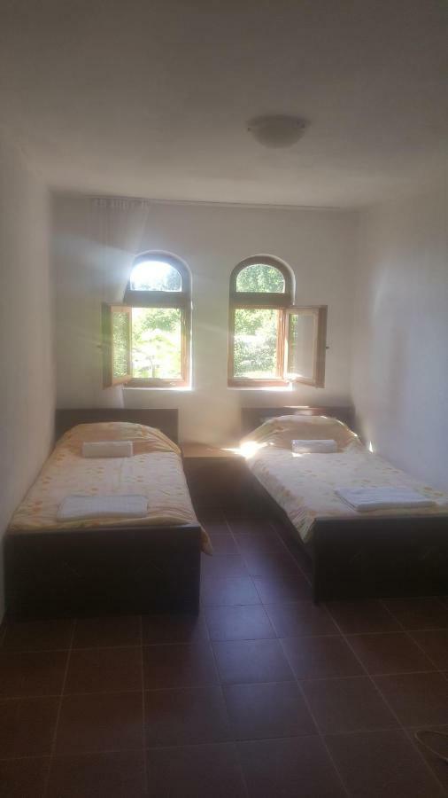 Darinka Aparthotel Улцин Екстериор снимка